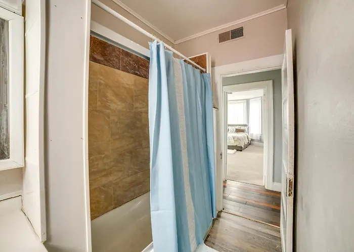 Apartment Vacation ~ 6 Mi To Downtown! Pittsburgh